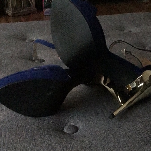 Woman’s high heel s - Picture 5 of 5